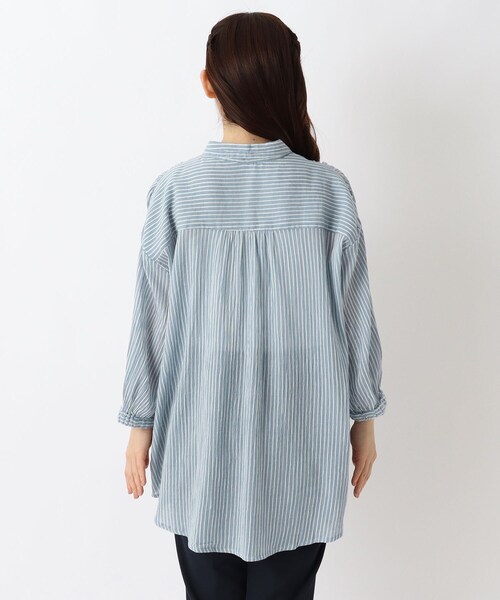 one'sterrace(ワンズテラス)の「コットンワッシャーブラウス(シャツ/ブラウス・レディース・アイボリー系8/ブラック系8/ブルー系その他7・02)」の7枚目の写真