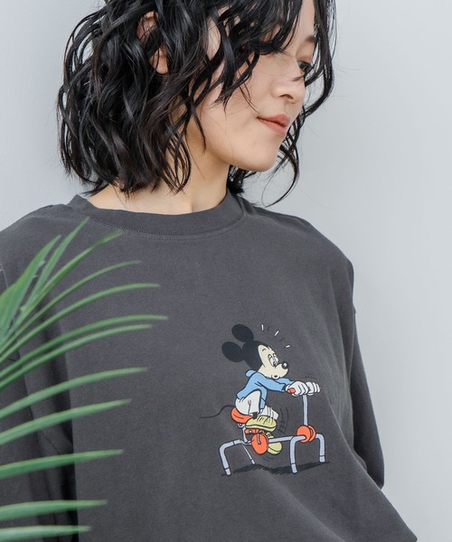 DISCUS(ディスカス)の「【DISCUS/ディスカス×Disney/ディズニー】グラフィックプリントTシャツ(Tシャツ/カットソー・レディース・ブラック系その他4/ブラック系その他2/ブラック系その他3/ホワイト系その他2/ホワイト系その他3/ホワイト系その他4/ブラック系その他/ホワイト系その他・MEDIUM/LARGE)」の7枚目の写真
