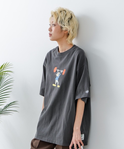 DISCUS(ディスカス)の「【DISCUS/ディスカス×Disney/ディズニー】グラフィックプリントTシャツ(Tシャツ/カットソー・レディース・ブラック系その他4/ブラック系その他2/ブラック系その他3/ホワイト系その他2/ホワイト系その他3/ホワイト系その他4/ブラック系その他/ホワイト系その他・MEDIUM/LARGE)」の9枚目の写真