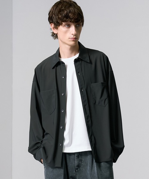 PUBLIC TOKYO（パブリックトウキョウ）の「Air tool lite cool リラックスロングスリーブシャツ（シャツ/ブラウス・メンズ・ブラック/オリーブ/ダークブラウン/ダークグレー・1/2）」の3枚目の写真