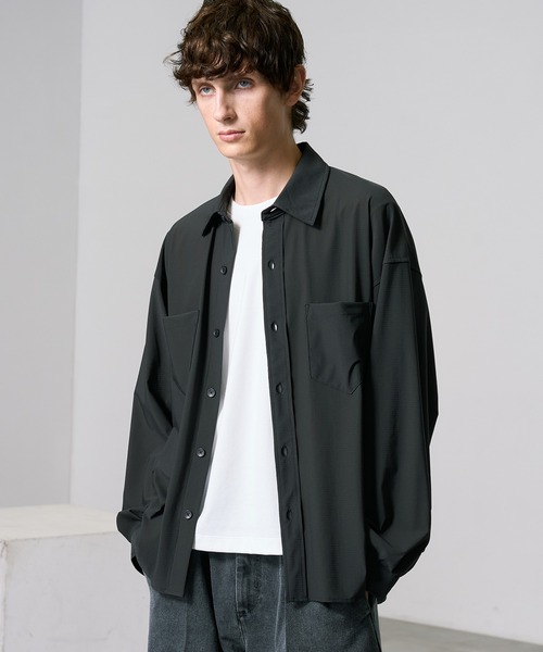 PUBLIC TOKYO（パブリックトウキョウ）の「Air tool lite cool リラックスロングスリーブシャツ（シャツ/ブラウス・メンズ・ブラック/オリーブ/ダークブラウン/ダークグレー・1/2）」の10枚目の写真