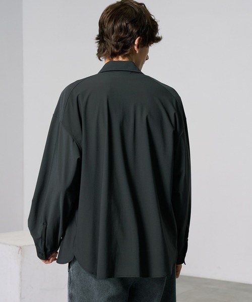 PUBLIC TOKYO（パブリックトウキョウ）の「Air tool lite cool リラックスロングスリーブシャツ（シャツ/ブラウス・メンズ・ブラック/オリーブ/ダークブラウン/ダークグレー・1/2）」の12枚目の写真