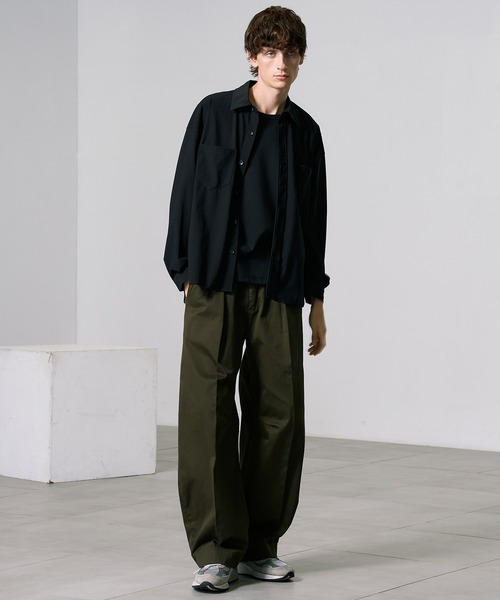 PUBLIC TOKYO（パブリックトウキョウ）の「Air tool lite cool リラックスロングスリーブシャツ（シャツ/ブラウス・メンズ・ブラック/オリーブ/ダークブラウン/ダークグレー・1/2）」の20枚目の写真