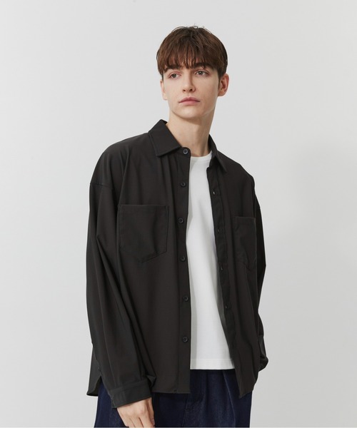 PUBLIC TOKYO（パブリックトウキョウ）の「Air tool lite cool リラックスロングスリーブシャツ  /ウォッシャブル/夏服/ストレッチ/伸縮性/通気性/防シワ性/UVカット/セットアップ（シャツ/ブラウス・メンズ・ブラック/オリーブ/ダークブラウン/ダークグレー・1/2）」の17枚目の写真