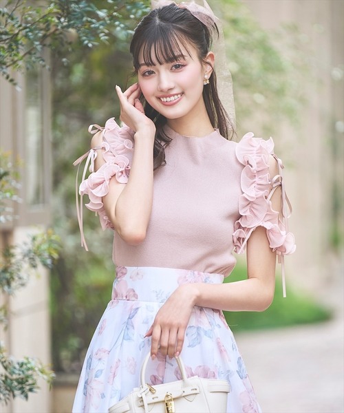 SWINGLE（スウィングル）の「プリーツフリルフリルニットプルオーバー（ニット/セーター・レディース・ピンク/ブラック/オフホワイト・FREE）」の3枚目の写真