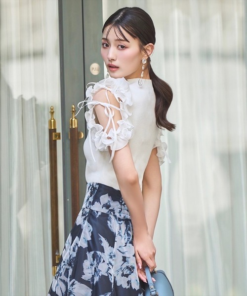 SWINGLE（スウィングル）の「プリーツフリルフリルニットプルオーバー（ニット/セーター・レディース・ピンク/ブラック/オフホワイト・FREE）」の5枚目の写真