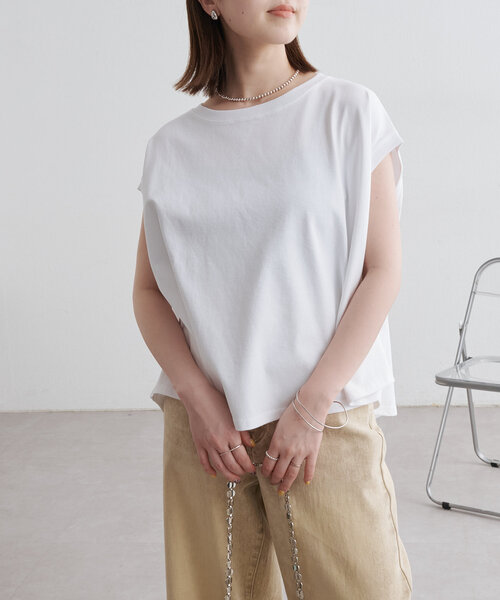 Omekashi(オメカシ)の「フレアノースリーブプルオーバー(Tシャツ/カットソー・レディース・ブラック/ホワイト/ベージュ・FREE)」の5枚目の写真