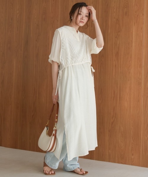 Bab(バブ)の「【S・Mサイズ展開】レイヤード風サイドスリットワンピース(ワンピース・レディース・アイボリー/ベージュ・MEDIUM/SMALL)」の2枚目の写真