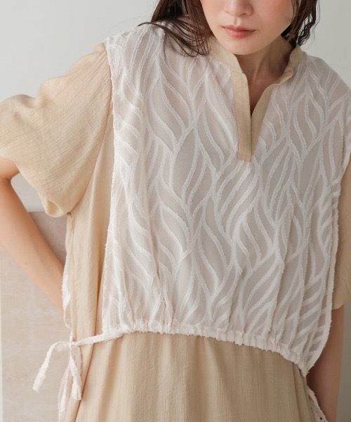 Bab(バブ)の「【S・Mサイズ展開】レイヤード風サイドスリットワンピース(ワンピース・レディース・アイボリー/ベージュ・MEDIUM/SMALL)」の14枚目の写真