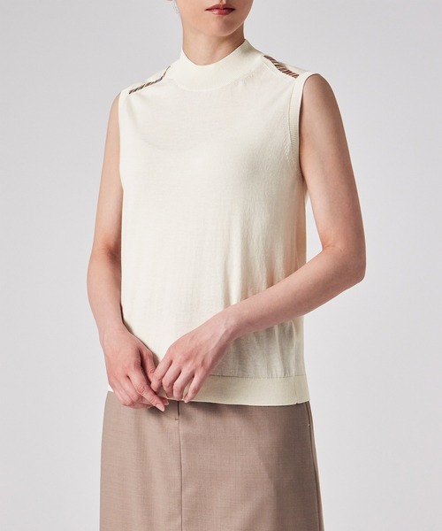 Paul Smith（ポールスミス）の「ウィメンズ パイピングストライプ ノースリーブ / 255200 KN167（ニット/セーター・レディース・オフホワイト/ブラック/グリーン・MEDIUM）」の14枚目の写真