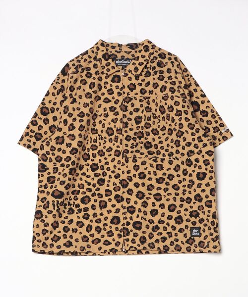 WILD THINGS（ワイルドシングス）の「プリント スラント S/S シャツ│PRINT SLANT S/S SHIRT（Tシャツ/カットソー・メンズ・レオパード/グリーン系その他/グレー系その他/ウッドランド/ブルー系その他・S/M/L/XL）」の5枚目の写真