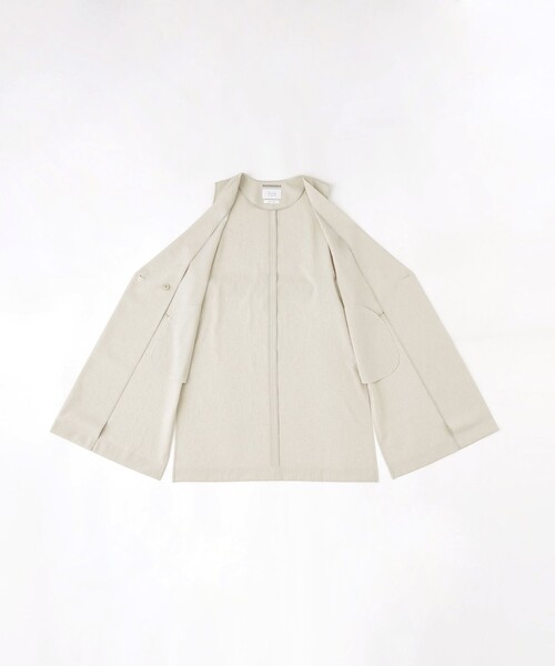S.ESSENTIALS(エスエッセンシャルズ)の「ベルテッドロングジレ(ベスト・レディース・グリーン/ベージュ/ブラック・38)」の5枚目の写真