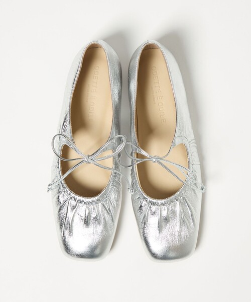 ODETTE E ODILE（オデットエオディール）の「ギャザートップバレエフラット10↑（バレエシューズ・レディース・シルバー/ブラック/ホワイト・22cm/22.5cm/23cm/23.5cm/25cm/24cm/24.5cm）」の3枚目の写真