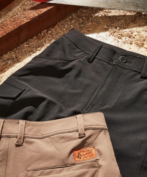 VOLCOM(ボルコム)の「【VOLCOM/ボルコム】Workwear Slab Hybrid Shorts/撥水ストレッチカーゴショートパンツ(その他パンツ・メンズ・ブラック/ブラウン系その他・32inch/30inch/34inch/36inch/33inch)」の9枚目の写真
