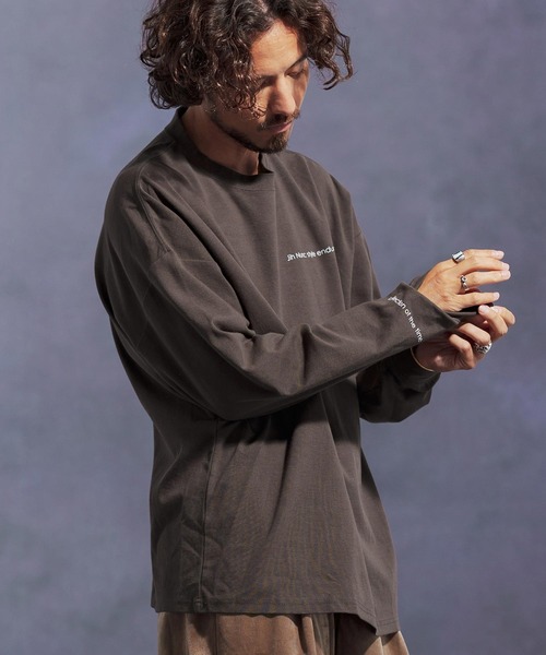 Jih Nunc(ジーヌンク)の「mlt5309-オーガニックコットンプリントロングスリーブTシャツ(Jih Nunc style)(Tシャツ/カットソー・メンズ・パープル/チャコール・M/S/L)」の3枚目の写真