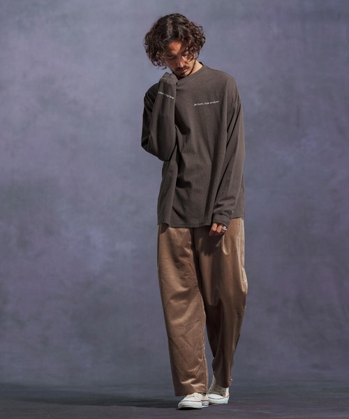 Jih Nunc(ジーヌンク)の「mlt5309-オーガニックコットンプリントロングスリーブTシャツ(Jih Nunc style)(Tシャツ/カットソー・メンズ・パープル/チャコール・M/S/L)」の7枚目の写真