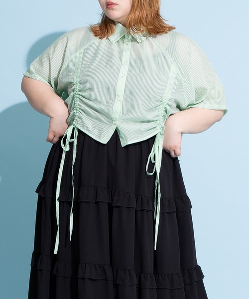 PUNYUS(プニュズ)の「クロップド丈ドロストストライプシャツ(シャツ/ブラウス・レディース・ネイビー/アイボリー/グリーン・3/2/1/4)」の6枚目の写真