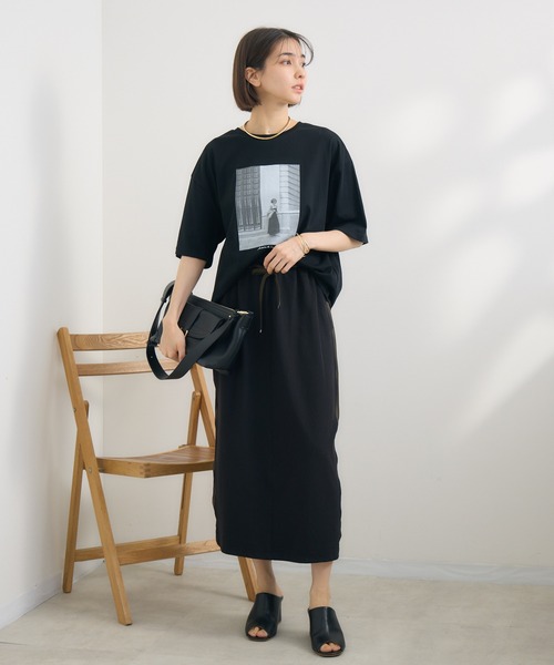 KATHARINE ROSS(キャサリンロス)の「【PILLINI/ピリーニ】【COOL/洗濯機洗い可】USAコットン 街角GIRL.Tシャツ(Tシャツ/カットソー・レディース・ブラック/オフホワイト・MEDIUM)」の5枚目の写真