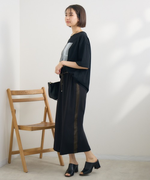 KATHARINE ROSS(キャサリンロス)の「【PILLINI/ピリーニ】【COOL/洗濯機洗い可】USAコットン 街角GIRL.Tシャツ(Tシャツ/カットソー・レディース・ブラック/オフホワイト・MEDIUM)」の6枚目の写真