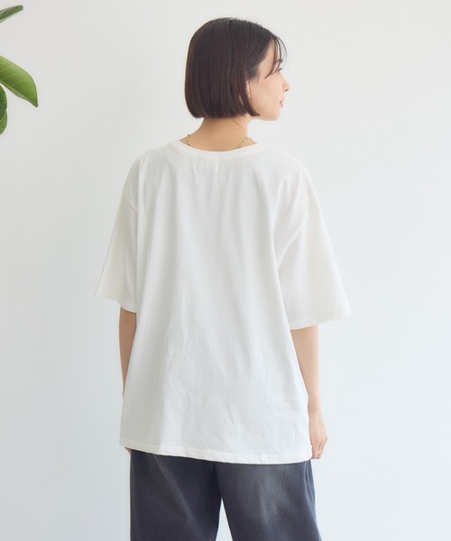 KATHARINE ROSS(キャサリンロス)の「【PILLINI/ピリーニ】【COOL/洗濯機洗い可】USAコットン 街角GIRL.Tシャツ(Tシャツ/カットソー・レディース・ブラック/オフホワイト・MEDIUM)」の21枚目の写真