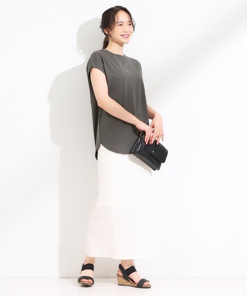 SHOO・LA・RUE(シューラルー)の「【S-LL/汗ジミ軽減/ひんやり/UV】インせず着られる フレンチスリーブTシャツ(Tシャツ/カットソー・レディース・ブラウン系/チャコールグレー/ホワイト/ライトブルー・01/04/03/02)」の11枚目の写真