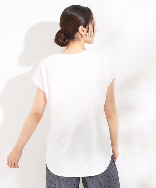 SHOO・LA・RUE(シューラルー)の「【S-LL/汗ジミ軽減/ひんやり/UV】インせず着られる フレンチスリーブTシャツ(Tシャツ/カットソー・レディース・ブラウン系/チャコールグレー/ホワイト/ライトブルー・01/04/03/02)」の14枚目の写真