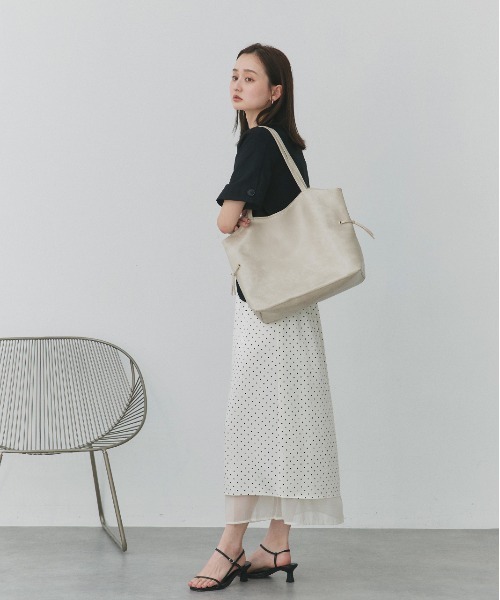 ad thie(アドティエ)の「ベーシック ビッグトートバッグ(トートバッグ・レディース・ブラウン/アイボリー/ブラック・FREE)」の15枚目の写真