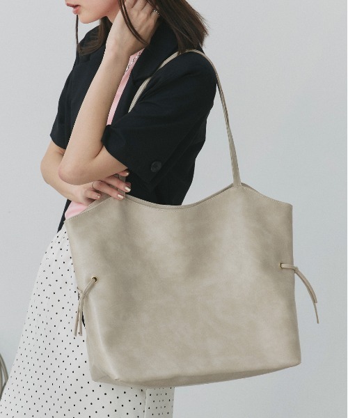 ad thie(アドティエ)の「ベーシック ビッグトートバッグ(トートバッグ・レディース・ブラウン/アイボリー/ブラック・FREE)」の18枚目の写真
