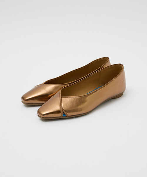 Au BANNISTER（オゥバニスター）の「【Vibram/ヴィブラムソール】Ｖカットフラットパンプス（パンプス・レディース・オレンジ/ブロンズ/ブラック・37/35/38/39/36）」の17枚目の写真