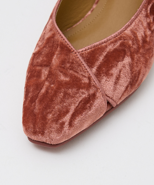 Au BANNISTER（オゥバニスター）の「【Vibram/ヴィブラムソール】Ｖカットフラットパンプス（パンプス・レディース・オレンジ/ブロンズ/ブラック・37/35/38/39/36）」の22枚目の写真