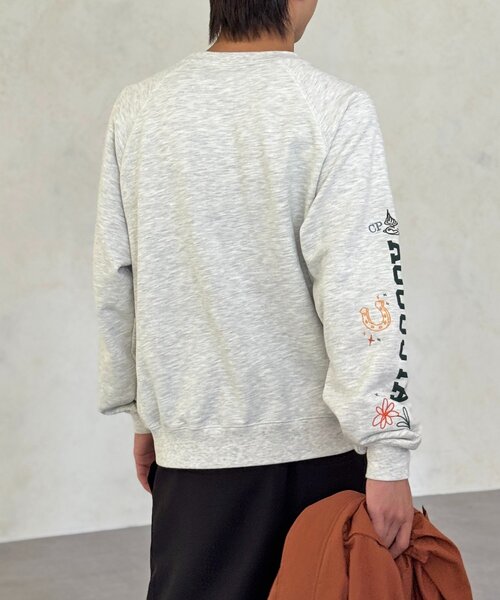 CPCM(シーピーシーエム)の「落書き刺繍カレッジロゴスウェット(Tシャツ/カットソー・レディース・ブラック/アイボリー/ホワイト/ネイビー・MEDIUM/LARGE)」の16枚目の写真