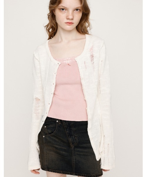 SLY（スライ）の「FRONT BUTTON CRASH C/D フロントボタン クラッシュ カーディガン 秋服（カーディガン/ボレロ・レディース・オフホワイト/ブラック/ベージュ・FREE）」の2枚目の写真