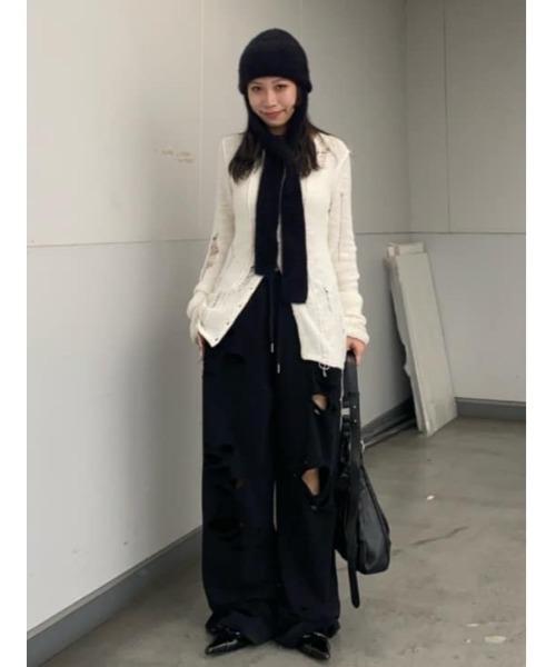 SLY（スライ）の「FRONT BUTTON CRASH C/D フロントボタン クラッシュ カーディガン 秋服（カーディガン/ボレロ・レディース・オフホワイト/ブラック/ベージュ・FREE）」の20枚目の写真