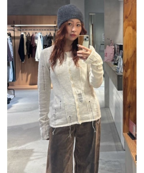 SLY（スライ）の「FRONT BUTTON CRASH C/D フロントボタン クラッシュ カーディガン 秋服（カーディガン/ボレロ・レディース・オフホワイト/ブラック/ベージュ・FREE）」の21枚目の写真