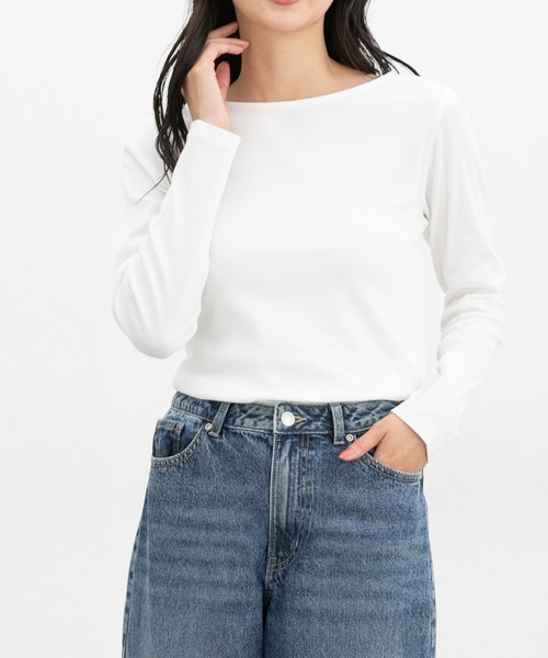 Honeys(ハニーズ)の「オーガニックボート衿T(Tシャツ/カットソー・レディース・ベージュ系その他/ボルドー/ブラック/ブラウン系その他/グレー系その他/オフホワイト/ネイビー系・L/LL/M/S)」の2枚目の写真