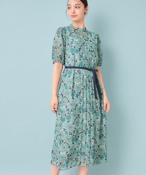 Sunauna（スーナウーナ）の「【&yours project／SS～L】レース柄プリーツワンピース（ワンピース・レディース・ネイビー系/パープル系5/グリーン系その他2・40/38/36/34）」の2枚目の写真