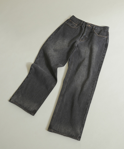 SENSE OF PLACE by URBAN RESEARCH（センスオブプレイスバイアーバンリサーチ）の「『WEB限定』ハードウォッシュデニムワイドパンツ（デニムパンツ・メンズ・ブラック/インディゴブルー・MEDIUM/LARGE）」の2枚目の写真