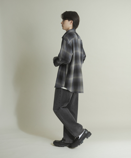 SENSE OF PLACE by URBAN RESEARCH（センスオブプレイスバイアーバンリサーチ）の「『WEB限定』ハードウォッシュデニムワイドパンツ（デニムパンツ・メンズ・ブラック/インディゴブルー・MEDIUM/LARGE）」の18枚目の写真