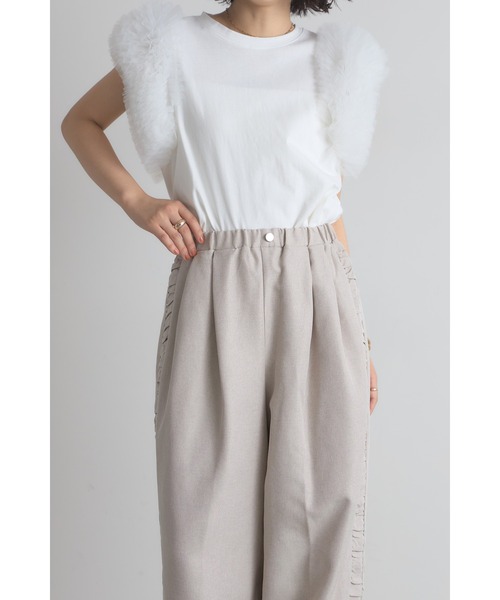 &. NOSTALGIA(アンドドットノスタルジア)の「サイドギャザーワイドパンツ(デニムパンツ・レディース・ブラック/グレイッシュベージュ・M)」の8枚目の写真