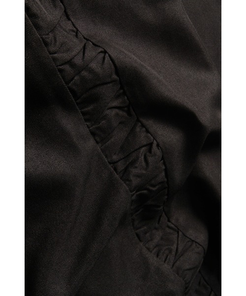 &. NOSTALGIA(アンドドットノスタルジア)の「サイドギャザーワイドパンツ(デニムパンツ・レディース・ブラック/グレイッシュベージュ・M)」の3枚目の写真