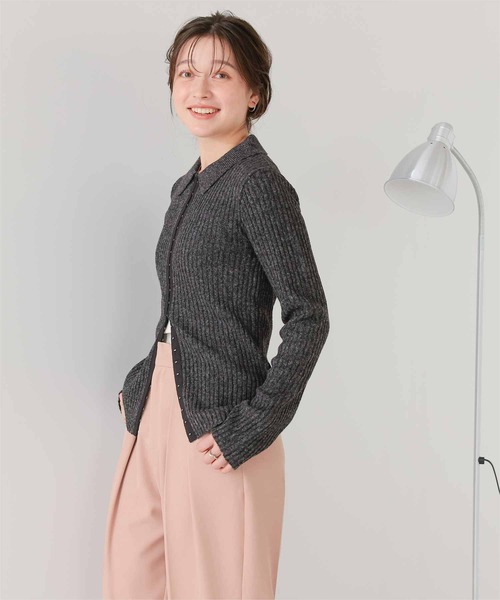 titivate（ティティベイト）の「ホック付きポロ襟ミックスニット（ニット/セーター・レディース・チャコール/アイボリー/グリーン/ブラウン・FREE）」の6枚目の写真