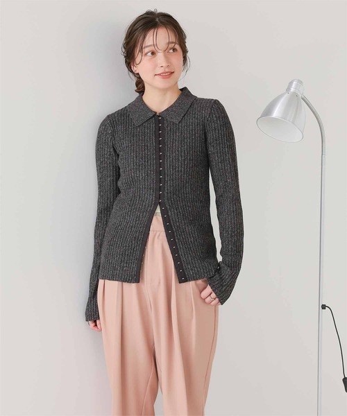 titivate（ティティベイト）の「ホック付きポロ襟ミックスニット（ニット/セーター・レディース・チャコール/アイボリー/グリーン/ブラウン・FREE）」の9枚目の写真