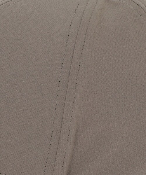 UNITED ARROWS GOLF(ユナイテッドアローズゴルフ)の「スポーティ ロゴ キャップ(キャップ・メンズ・ベージュ/ネイビー/オリーブ・FREE)」の16枚目の写真