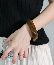 VitaFelice（ヴィータフェリーチェ）の「アクリルクリアバングル 幅広 大きめ べっ甲 マーブル ブレスレット（バングル/リストバンド）」