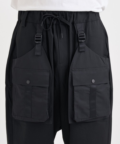WHITE MOUNTAINEERING（ホワイトマウンテニアリング）の「【White Mountaineering / ホワイトマウンテニアリング】CARGO SAROUEL PANTS（カーゴパンツ・メンズ・ブラック・2/1/0）」の6枚目の写真
