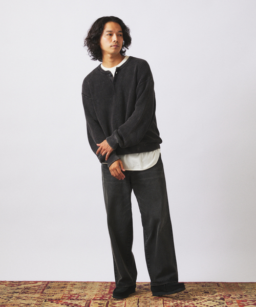 JOURNAL STANDARD relume（ジャーナルスタンダード　レリューム）の「フェードコットン ヘンリーネックニット（ニット/セーター・メンズ・ボルドー/グリーン/ブラウン/ブラック・LARGE/MEDIUM）」の5枚目の写真