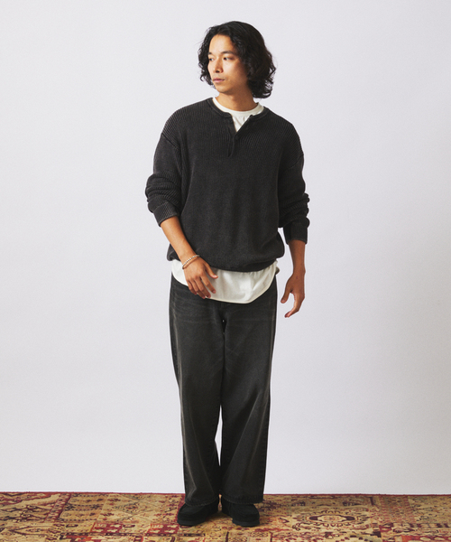 JOURNAL STANDARD relume（ジャーナルスタンダード　レリューム）の「フェードコットン ヘンリーネックニット（ニット/セーター・メンズ・ボルドー/グリーン/ブラウン/ブラック・LARGE/MEDIUM）」の19枚目の写真