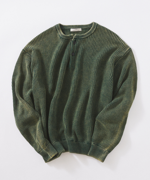 JOURNAL STANDARD relume（ジャーナルスタンダード　レリューム）の「フェードコットン ヘンリーネックニット（ニット/セーター・メンズ・ボルドー/グリーン/ブラウン/ブラック・LARGE/MEDIUM）」の13枚目の写真