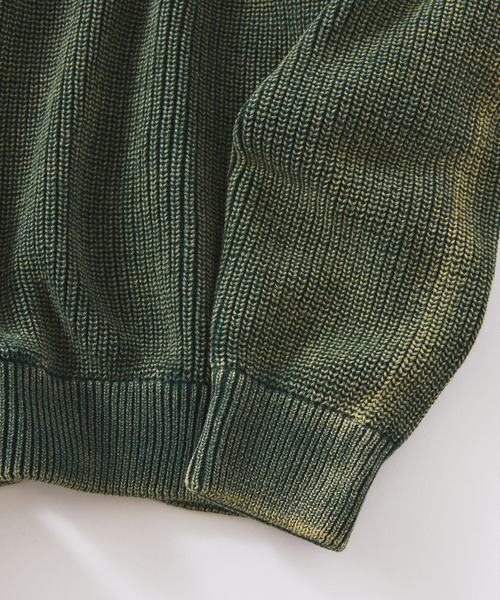 JOURNAL STANDARD relume（ジャーナルスタンダード　レリューム）の「フェードコットン ヘンリーネックニット（ニット/セーター・メンズ・ボルドー/グリーン/ブラウン/ブラック・LARGE/MEDIUM）」の14枚目の写真
