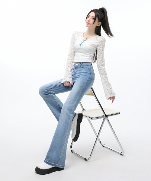 HANDO（ハンド）の「レディース 美脚 美シルエットフレアハイウエストデニムパンツ ブーツカット ストレッチ【オフィスカジュアル】【きれいめカジュアル】 韓国風（デニムパンツ・レディース・ブラック/ブルー・L/S/M/XL/XXL）」の13枚目の写真